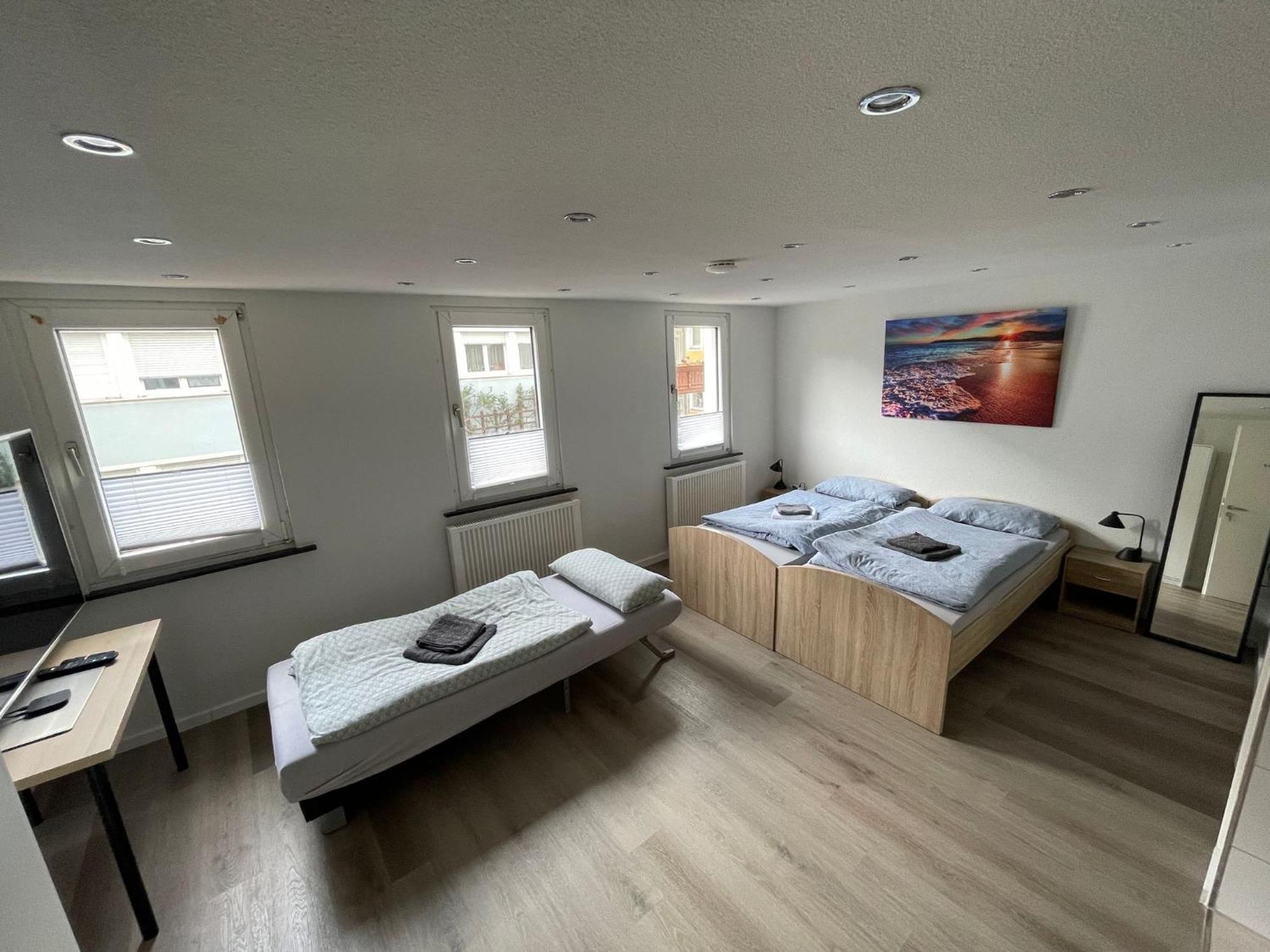 City Apart 2 Stadtwohnung Mit Netflix Nahe Bahnhof Синшайм Екстериор снимка